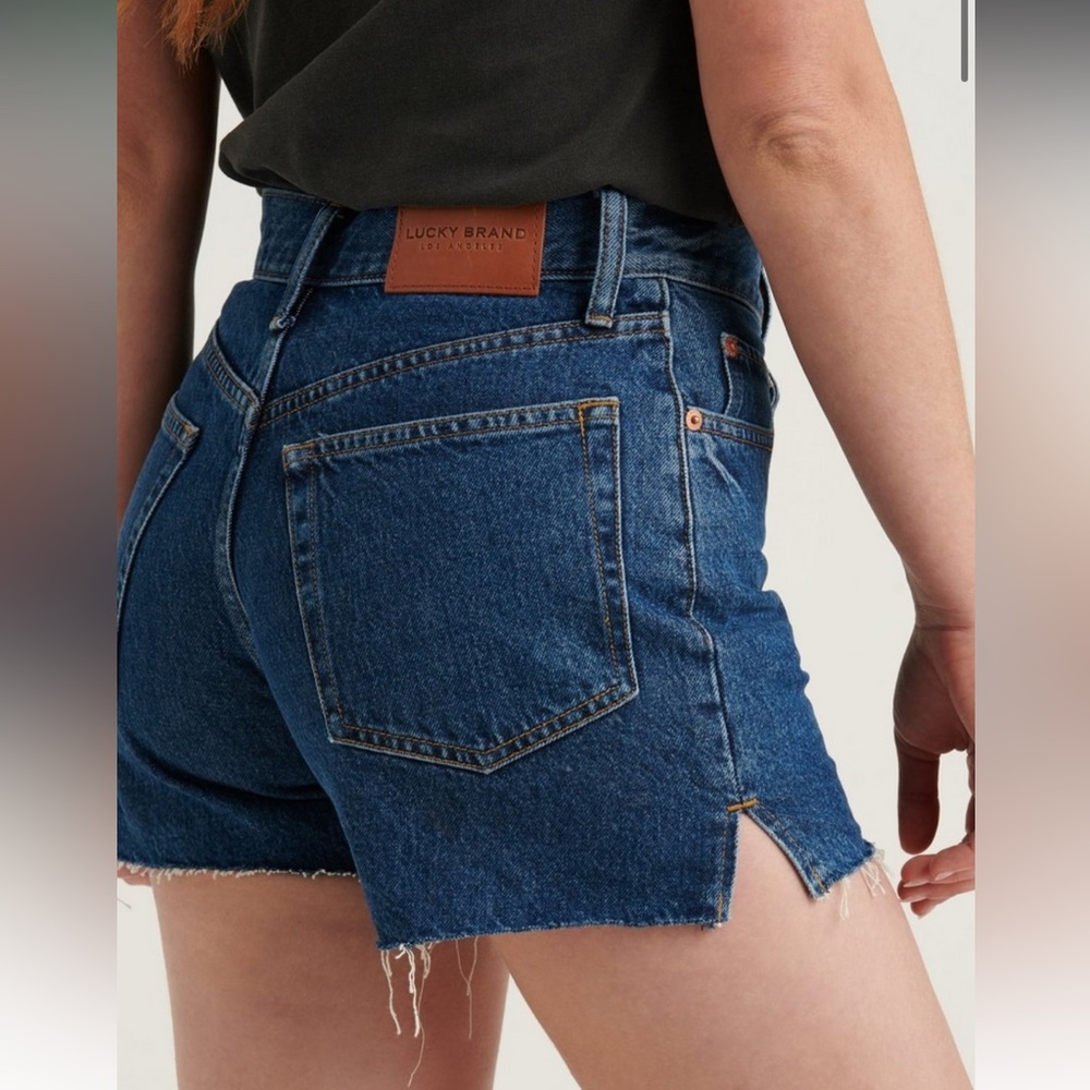Lucky brand traveler shorts, new with tags, size 00